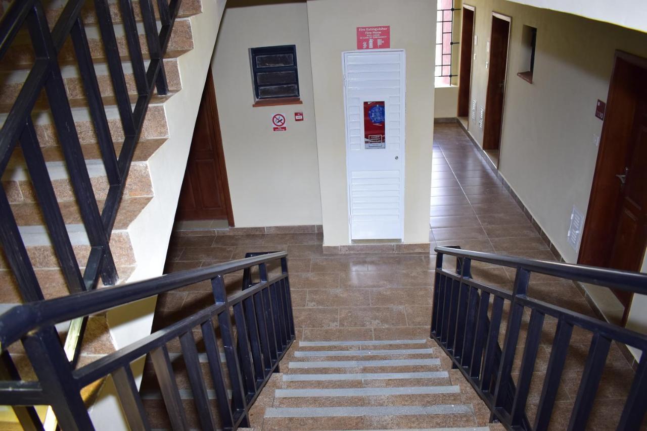 West Suites Nairobi Eksteriør bilde