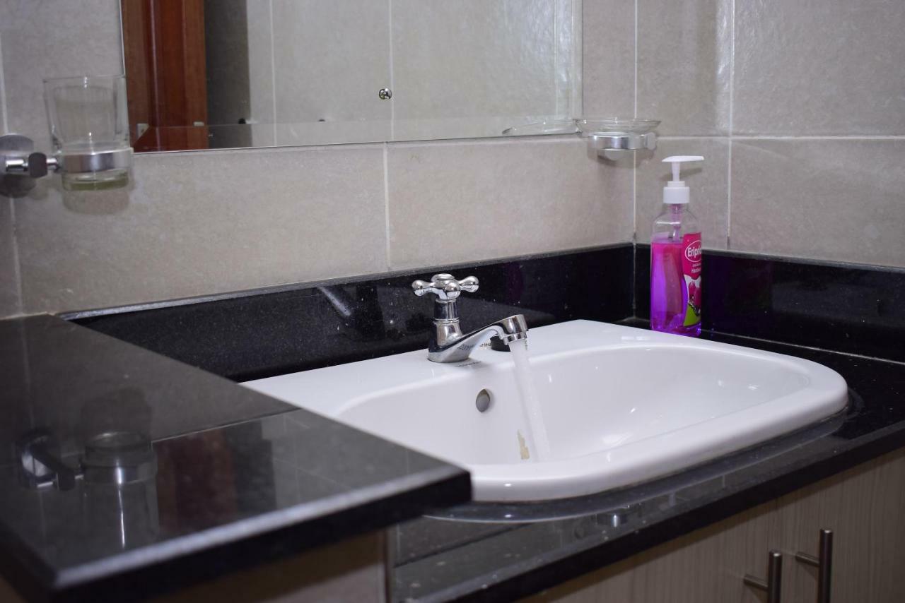 West Suites Nairobi Eksteriør bilde